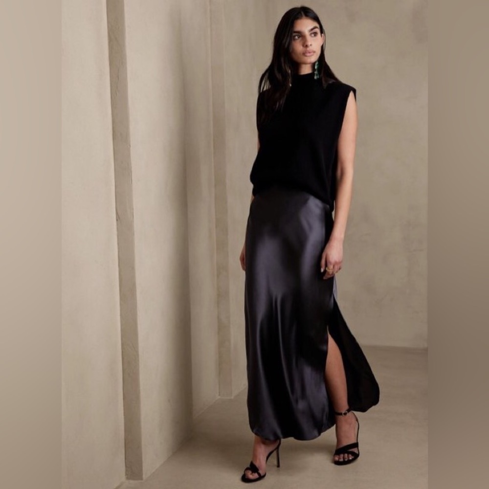 NWT! Banana Republic Dreamer Silk Maxi Skirt 🌅4️⃣